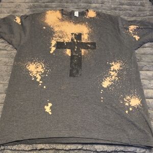 Gray Cross Graphic Shirt